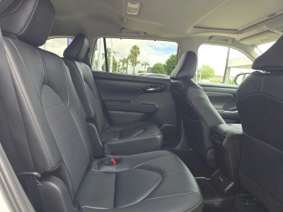2025 Toyota Highlander XLE