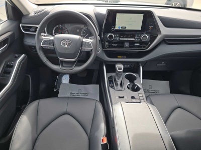2025 Toyota Highlander XLE