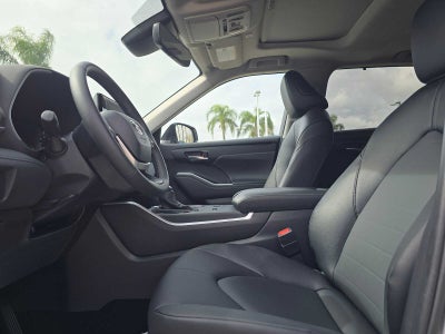 2025 Toyota Highlander XLE