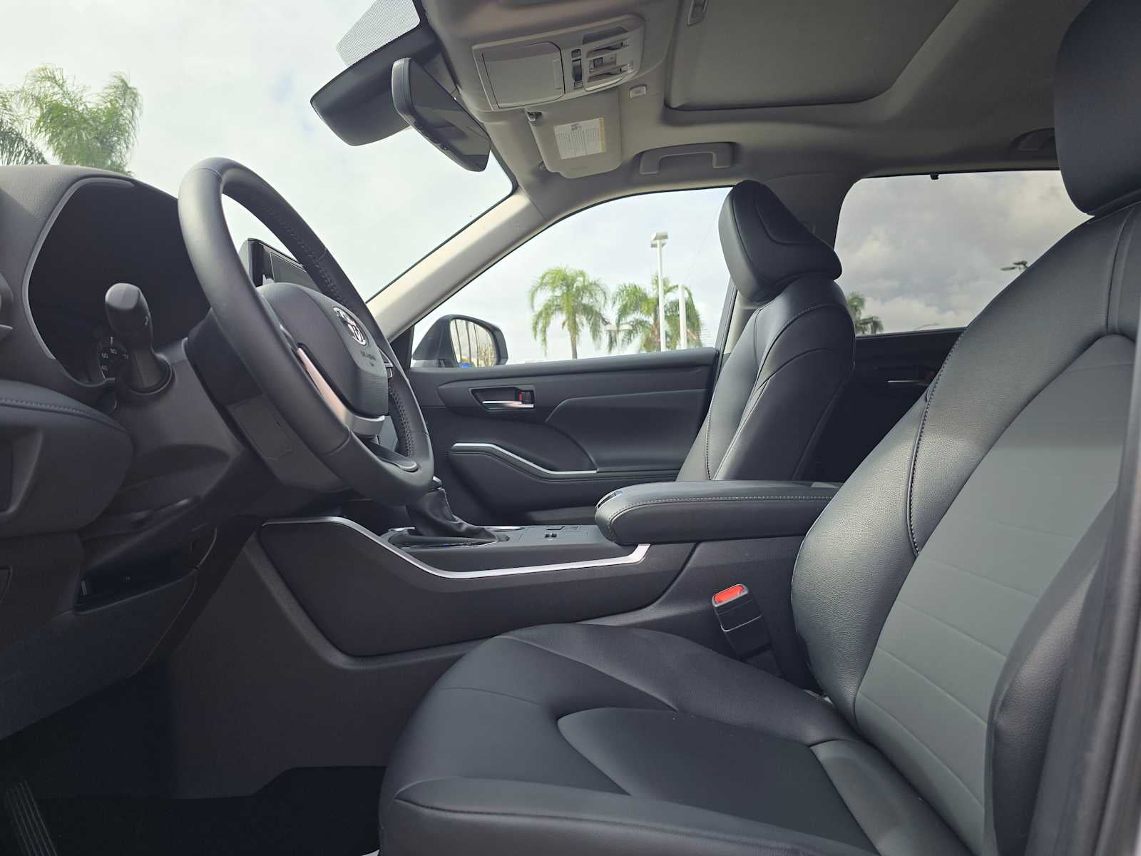2025 Toyota Highlander XLE