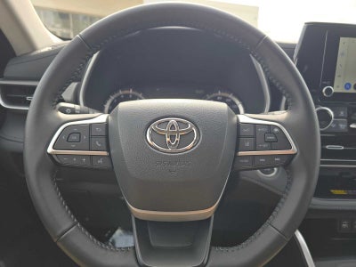 2025 Toyota Highlander XLE
