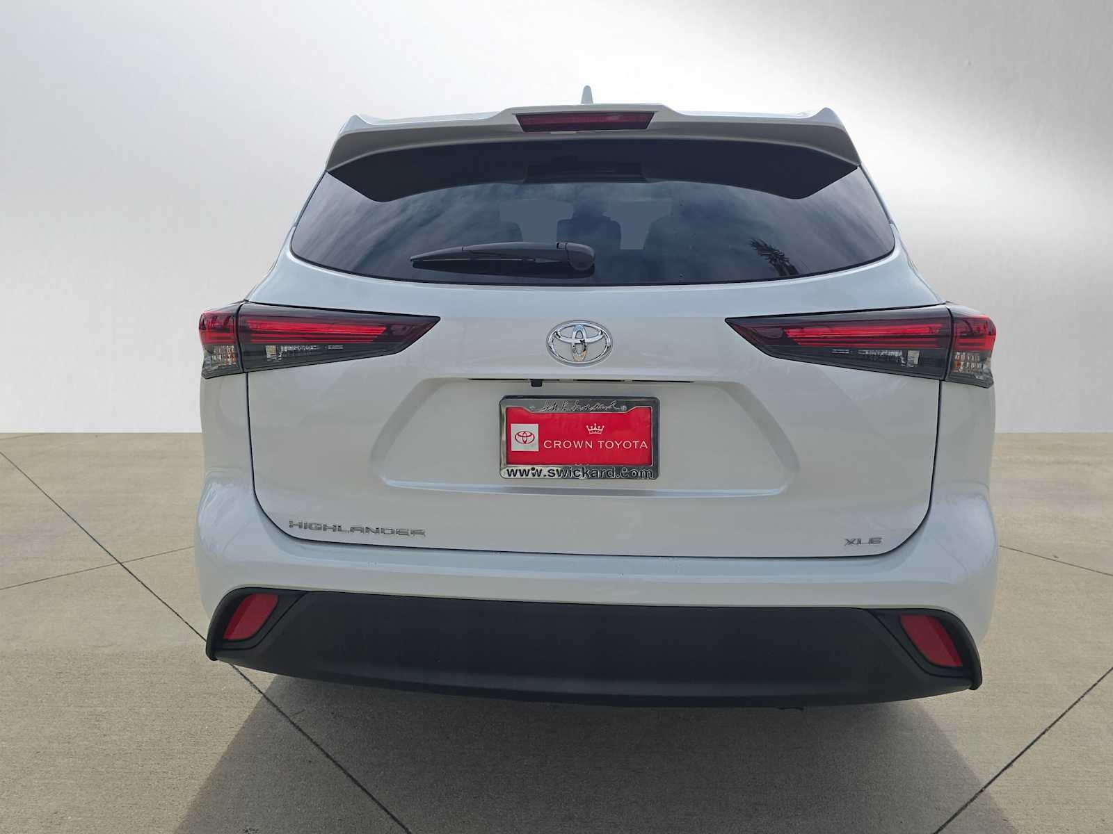 2025 Toyota Highlander XLE