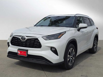 2025 Toyota Highlander XLE