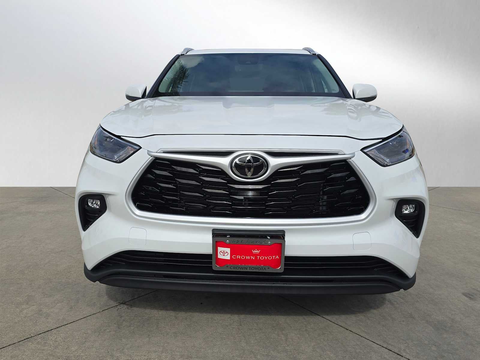 2025 Toyota Highlander XLE