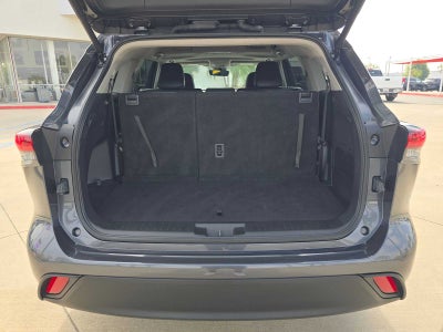 2025 Toyota Highlander XLE