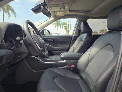 2025 Toyota Highlander XLE
