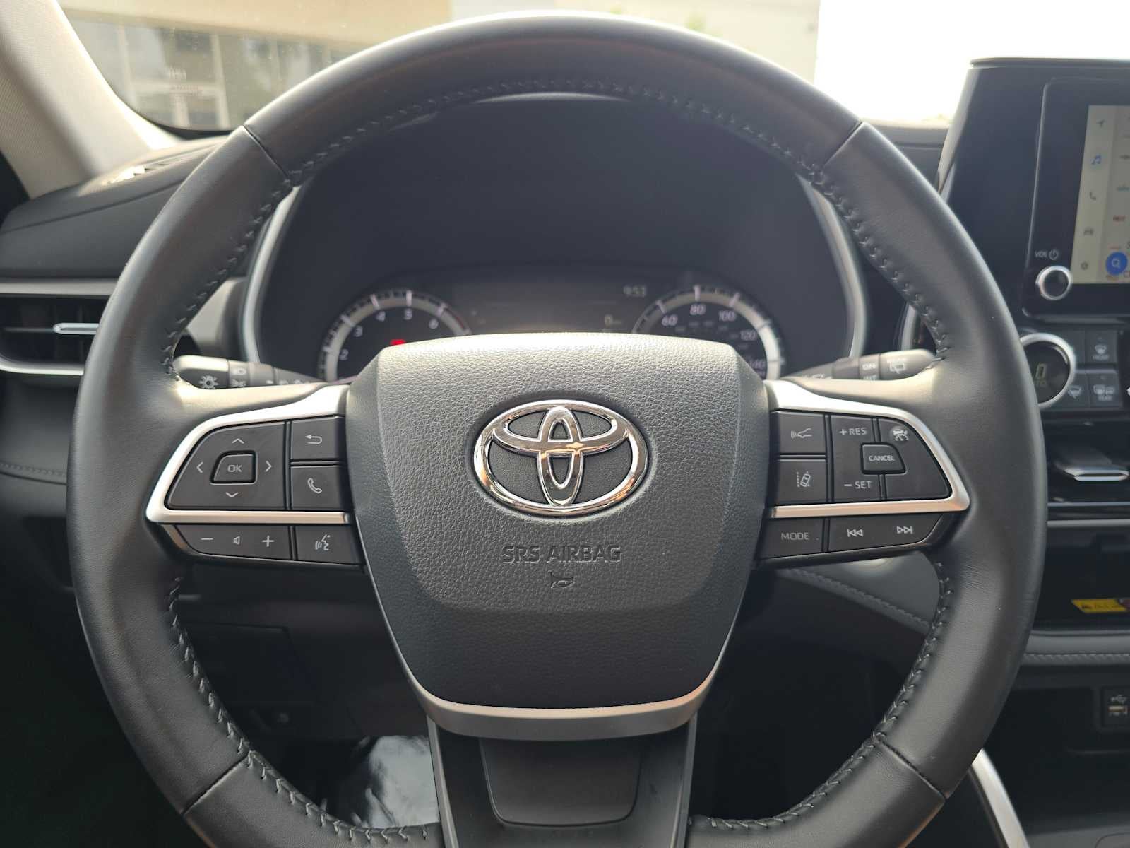 2025 Toyota Highlander XLE