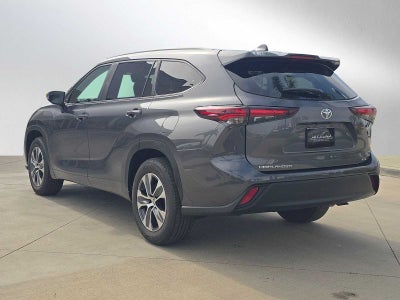 2025 Toyota Highlander XLE