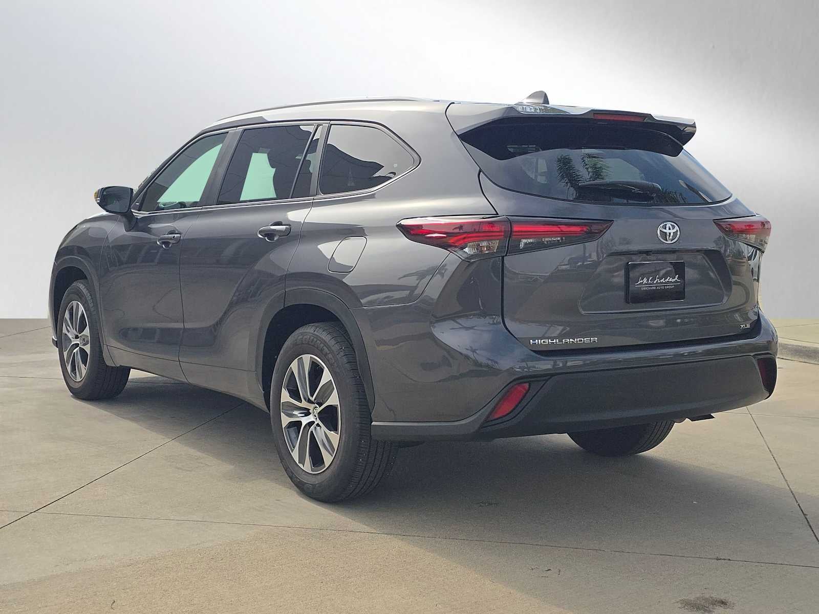 2025 Toyota Highlander XLE