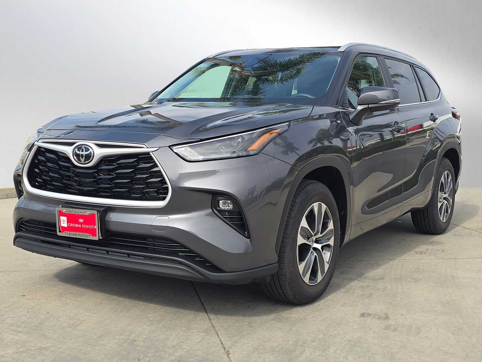 2025 Toyota Highlander XLE