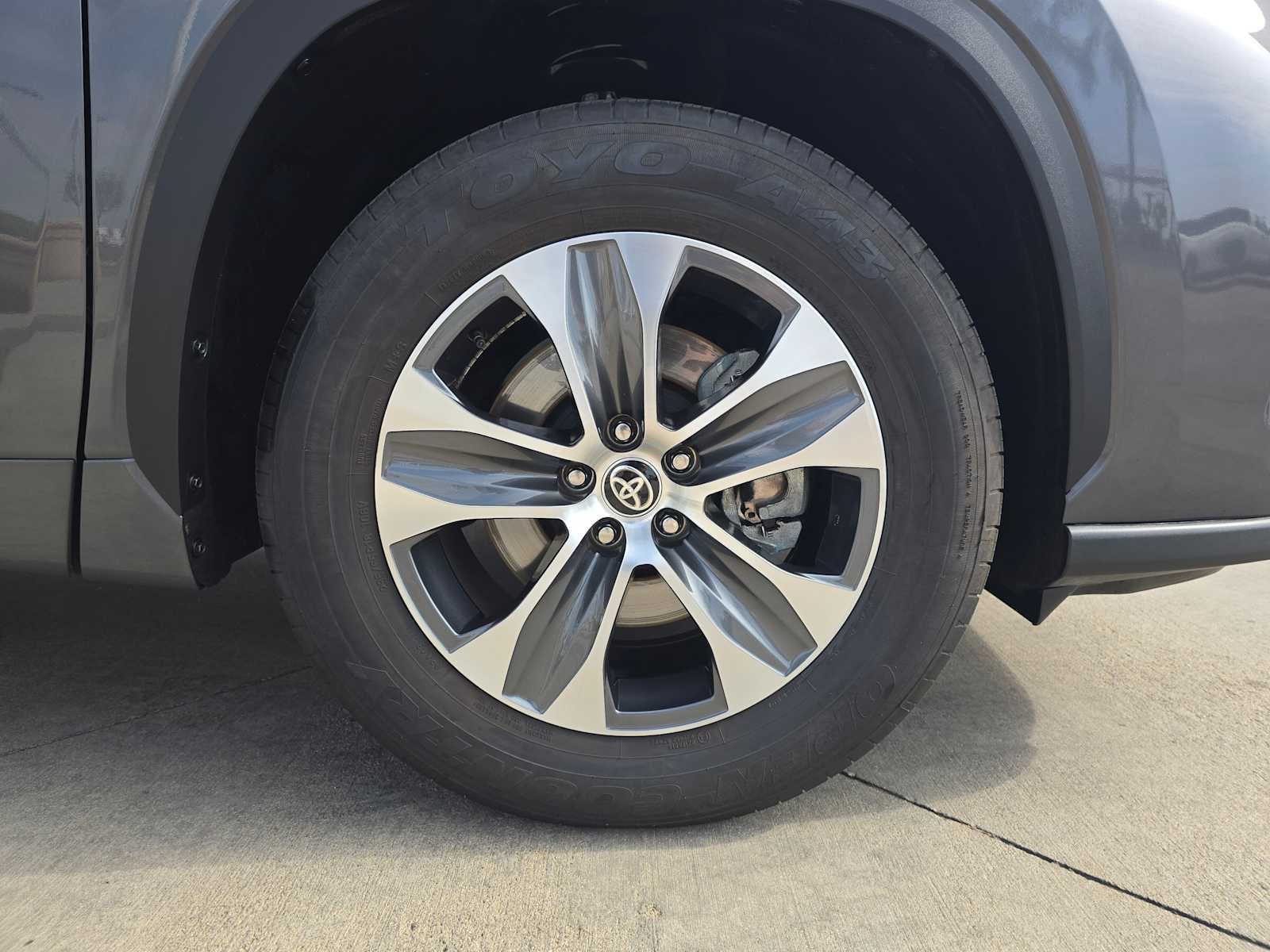 2025 Toyota Highlander XLE