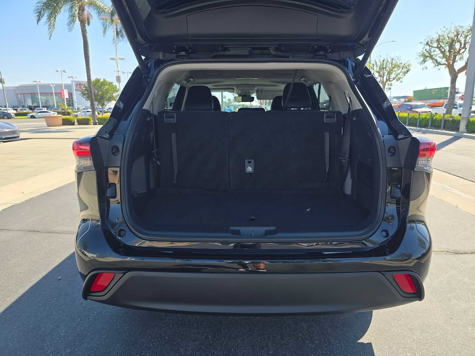 2025 Toyota Highlander XLE