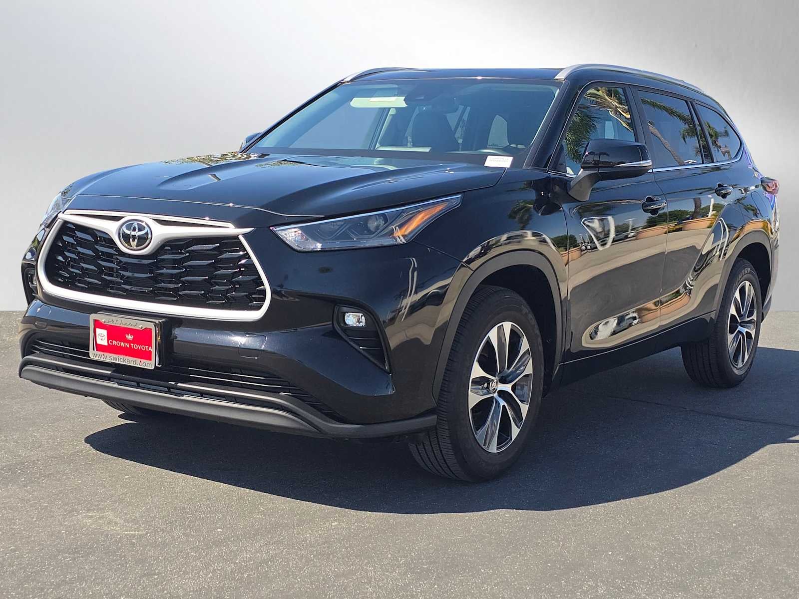 2025 Toyota Highlander XLE