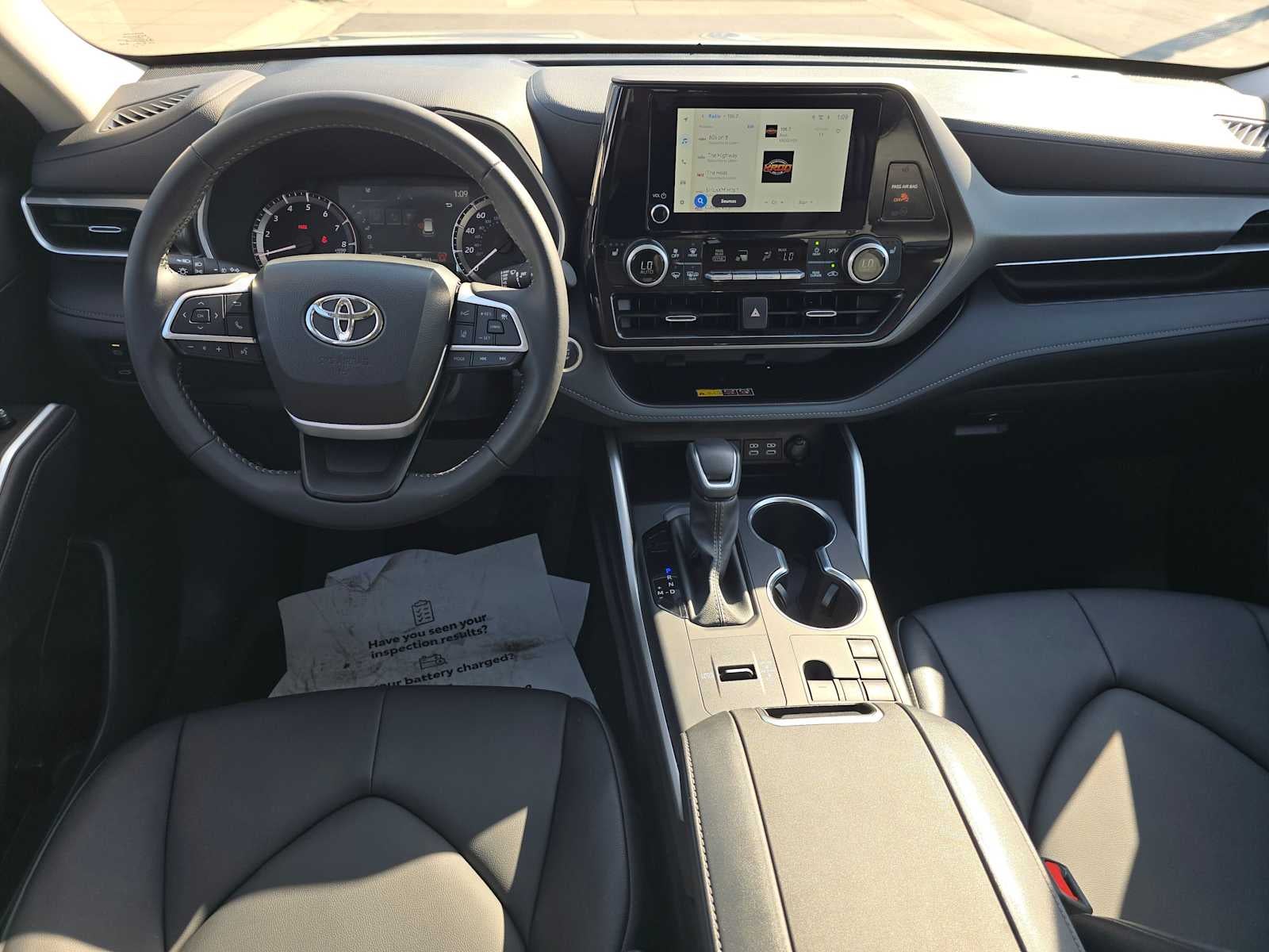 2025 Toyota Highlander XLE