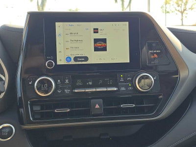 2025 Toyota Highlander XLE