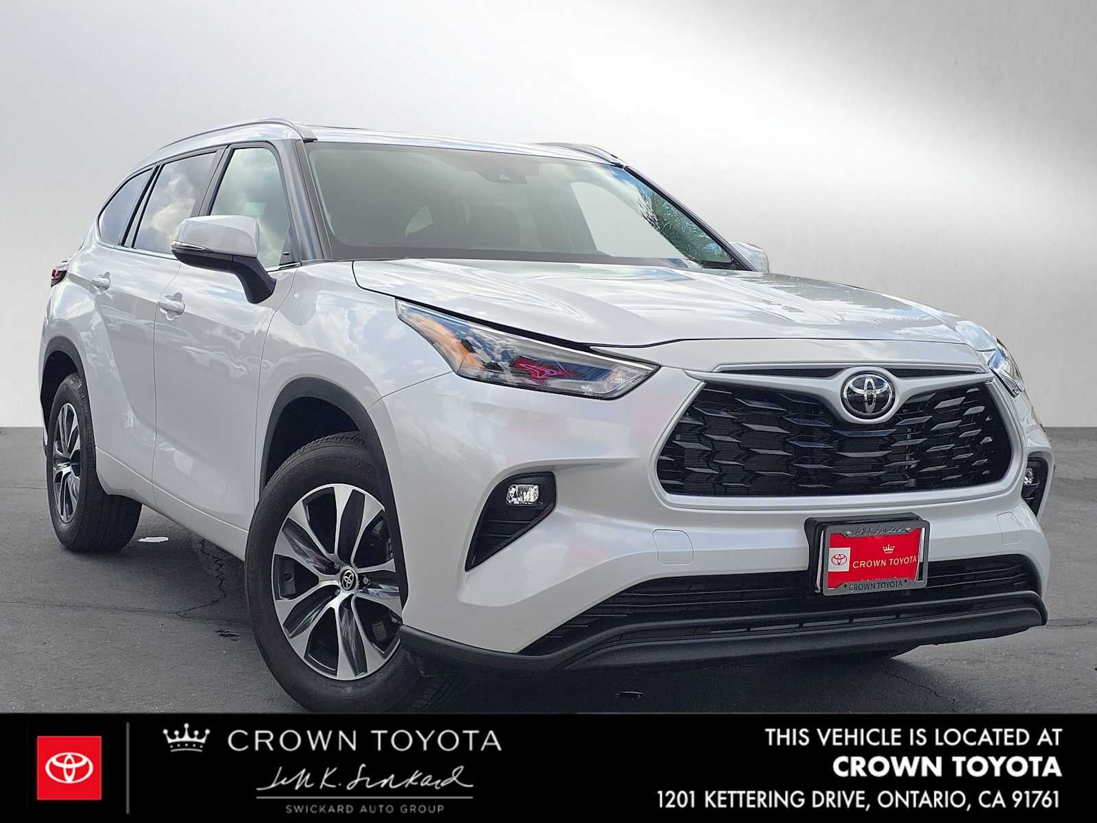 2025 Toyota Highlander XLE