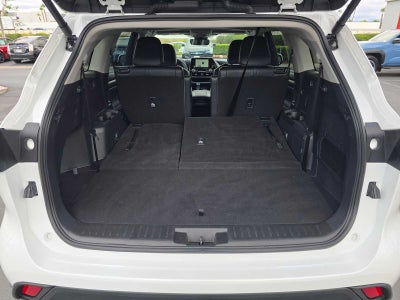 2025 Toyota Highlander XLE