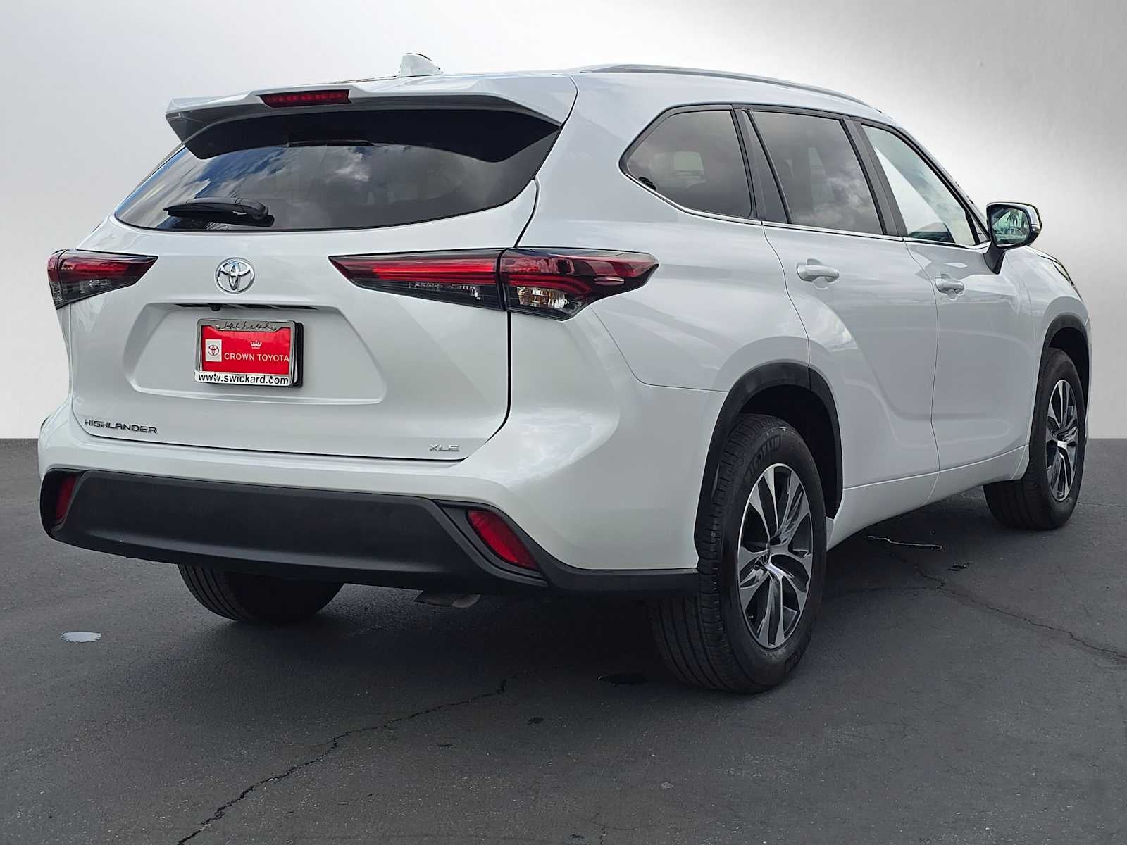 2025 Toyota Highlander XLE