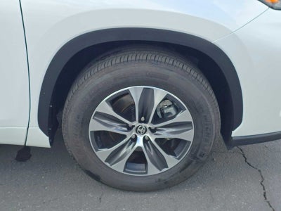 2025 Toyota Highlander XLE