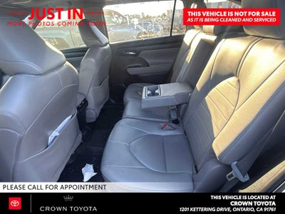 2023 Toyota Highlander XLE