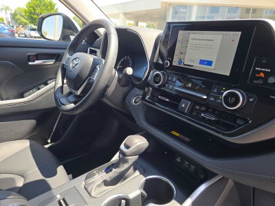 2025 Toyota Highlander XLE