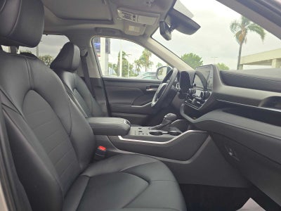 2025 Toyota Highlander XLE