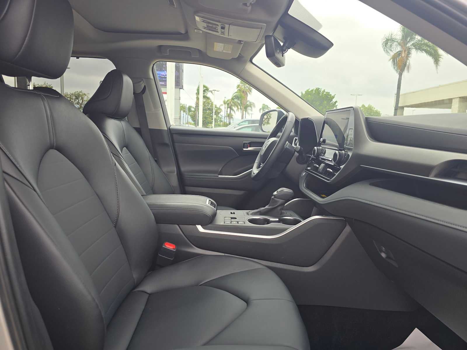 2025 Toyota Highlander XLE