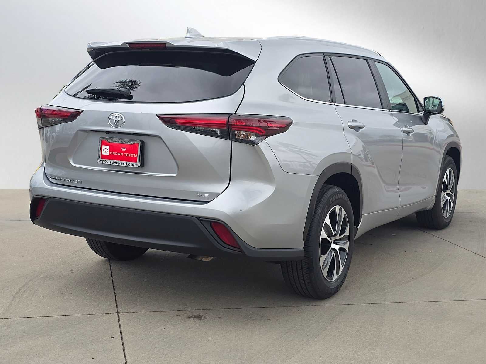 2025 Toyota Highlander XLE