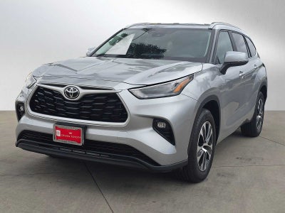 2025 Toyota Highlander XLE