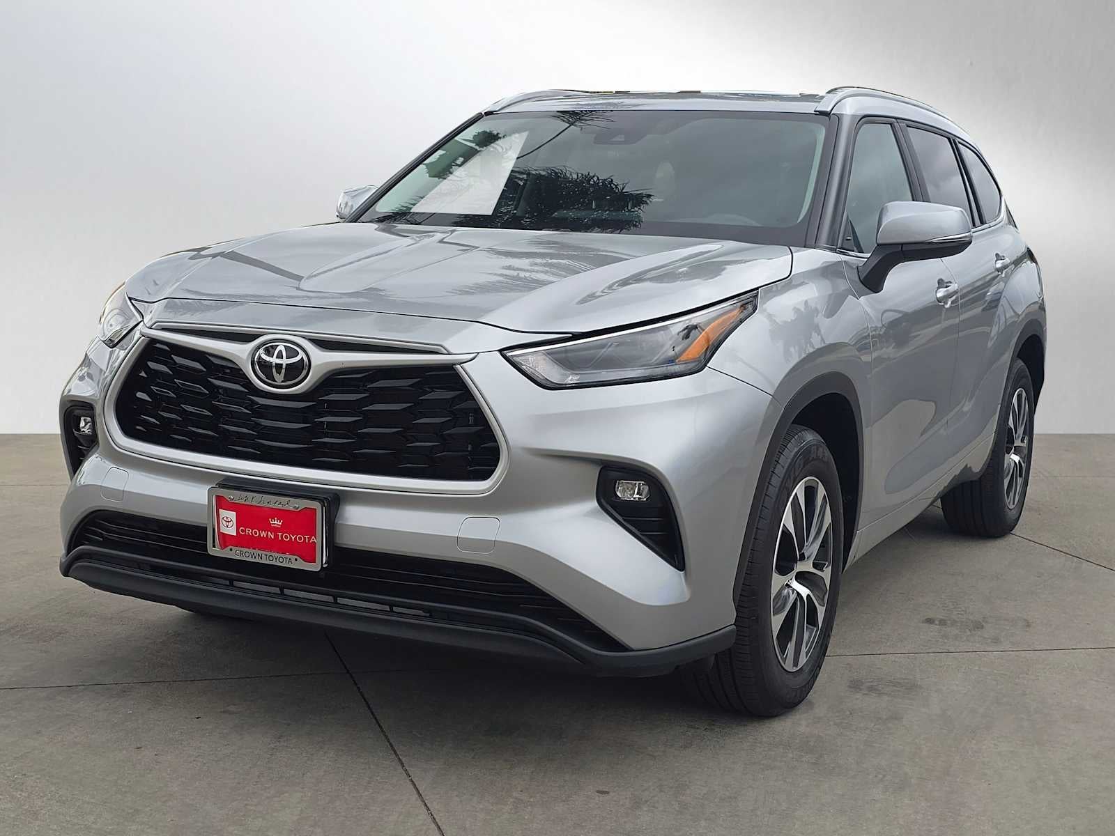 2025 Toyota Highlander XLE