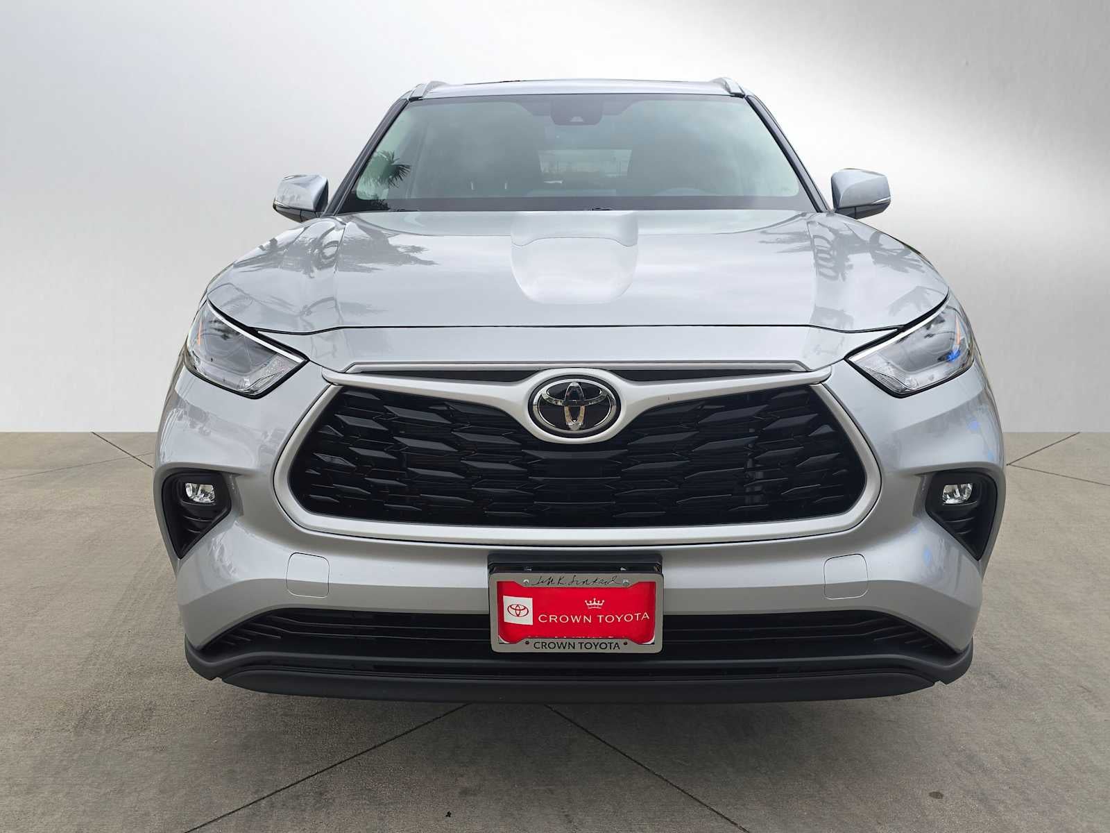 2025 Toyota Highlander XLE