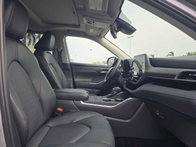 2025 Toyota Highlander XLE