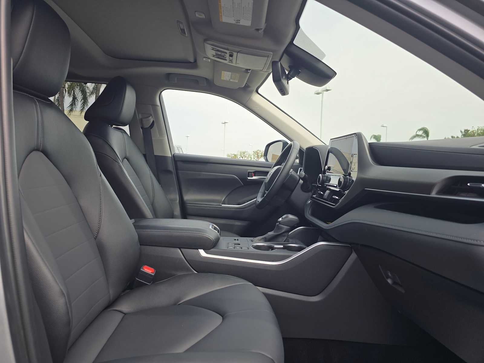 2025 Toyota Highlander XLE