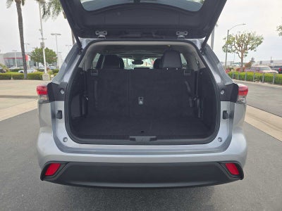 2025 Toyota Highlander XLE