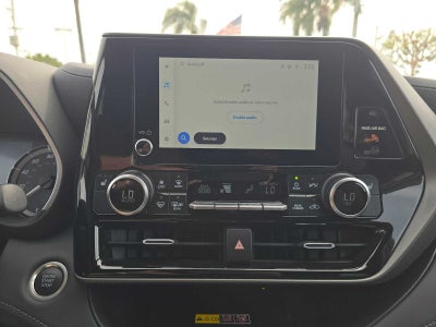 2025 Toyota Highlander XLE