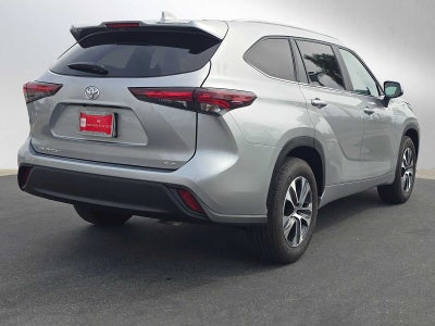 2025 Toyota Highlander XLE