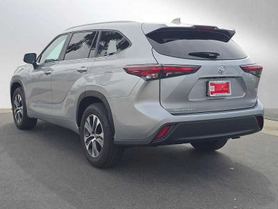 2025 Toyota Highlander XLE