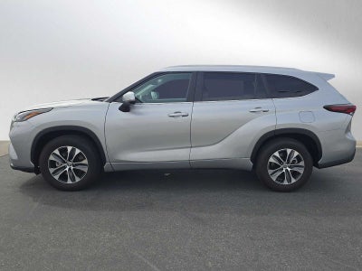 2025 Toyota Highlander XLE