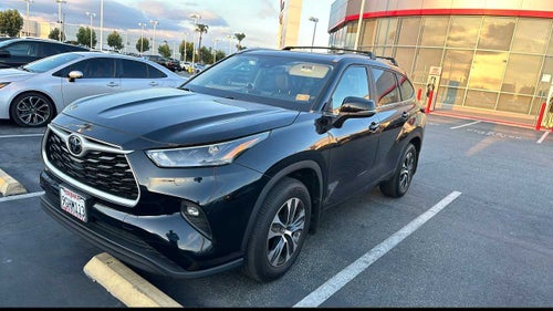 2023 Toyota Highlander XLE