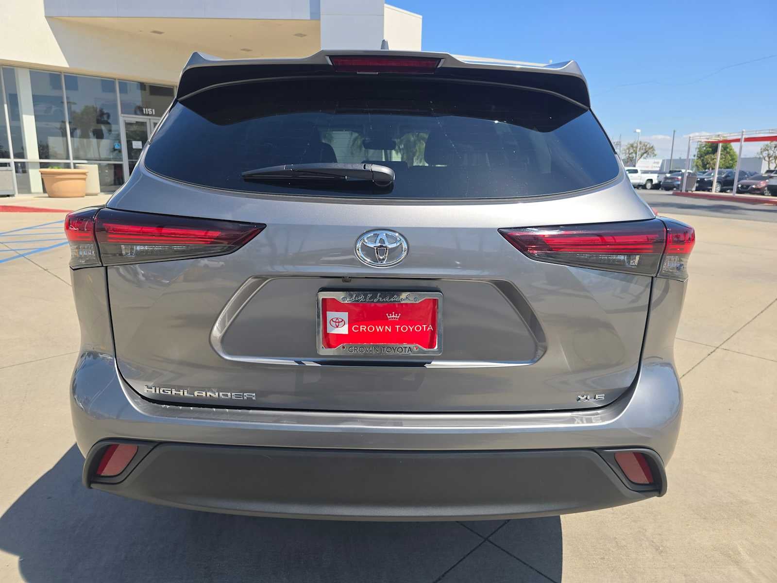 2025 Toyota Highlander XLE