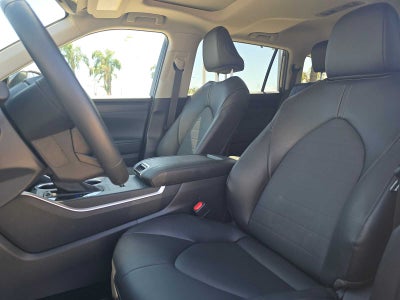 2025 Toyota Highlander XLE