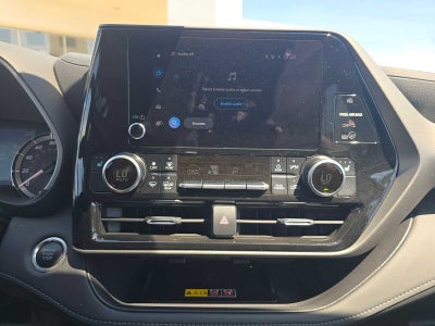 2025 Toyota Highlander XLE