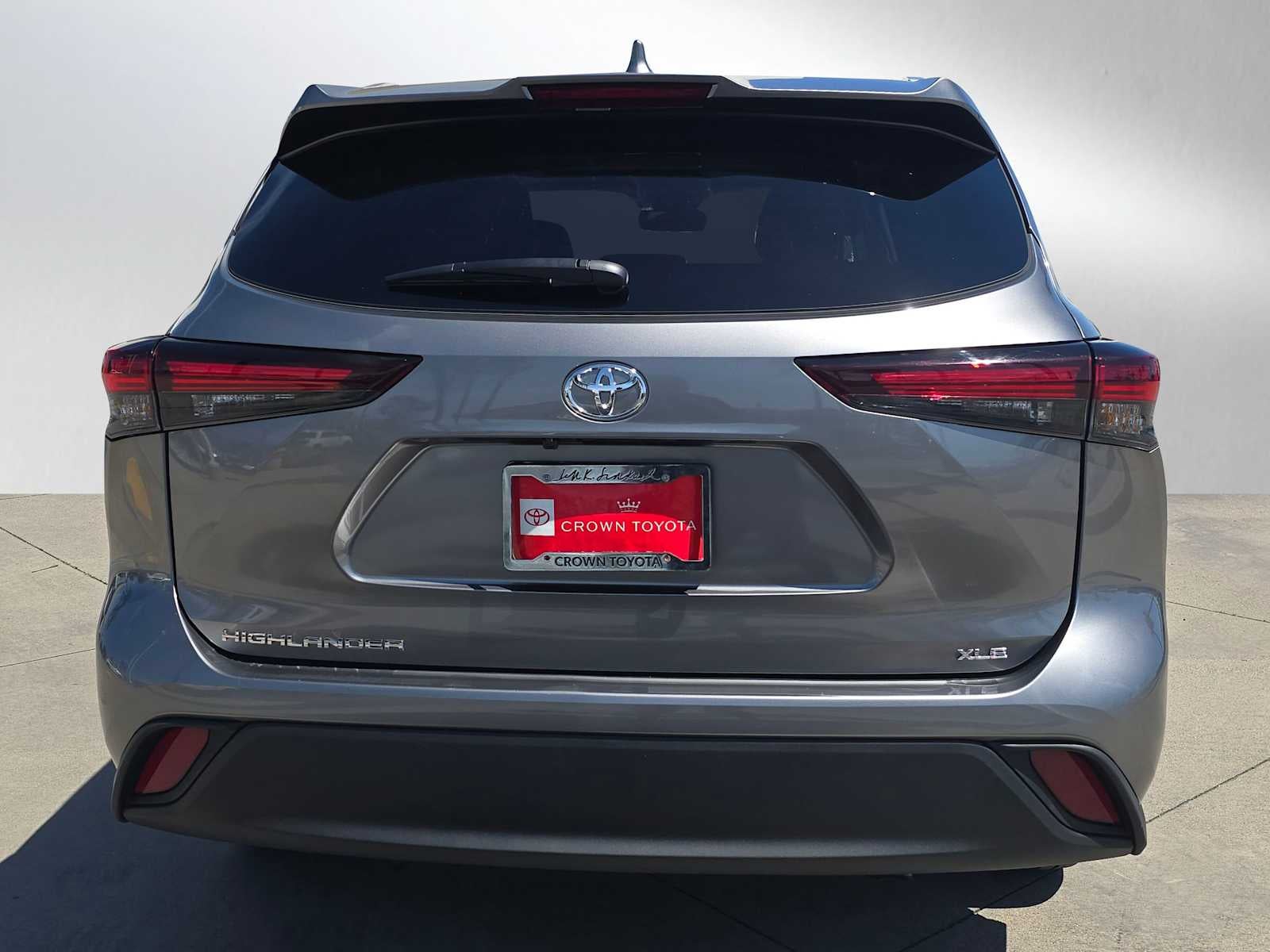 2025 Toyota Highlander XLE