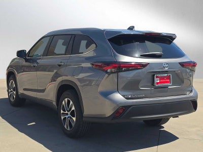 2025 Toyota Highlander XLE