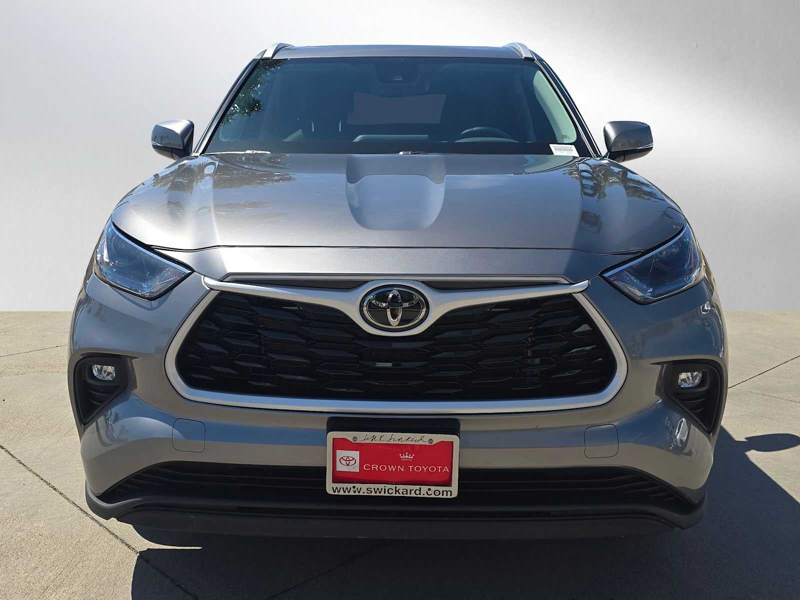 2025 Toyota Highlander XLE