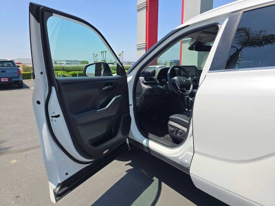 2024 Toyota Highlander XLE