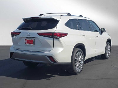 2023 Toyota Highlander Platinum