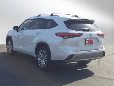 2023 Toyota Highlander Platinum