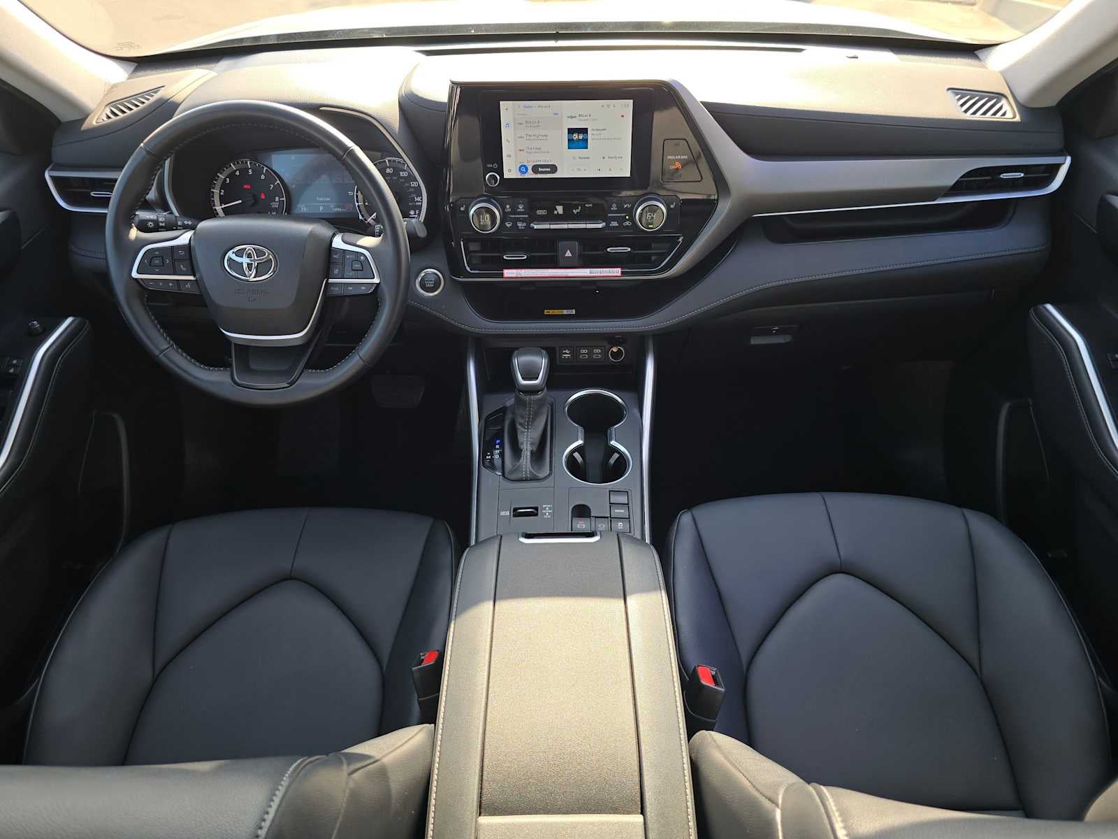 2025 Toyota Highlander XLE