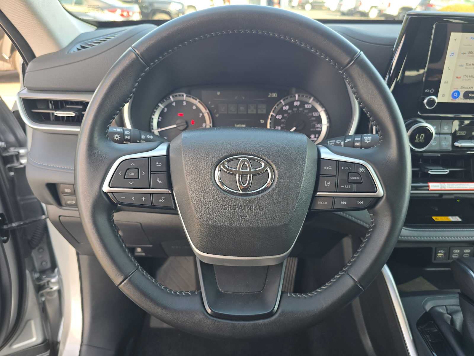 2025 Toyota Highlander XLE